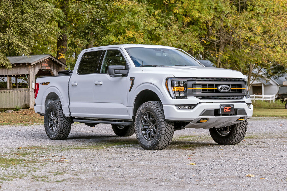 2.5 Inch Lift Kit | M1 Struts | Ford F-150 Tremor 4WD (2021-2025) | 510040