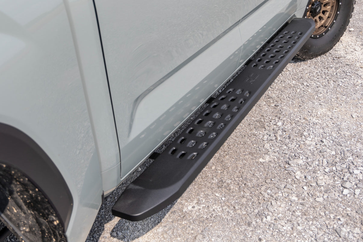 RPT2 Running Board | Crew Cab | Black | Toyota Tundra 2WD/4WD (2022-2025) | 44007