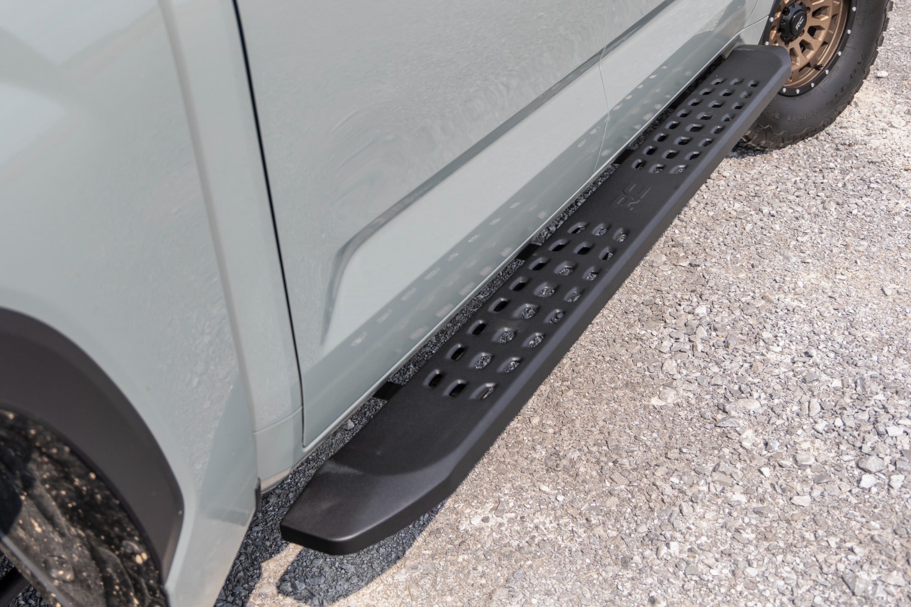 RPT2 Running Board | Crew Cab | Black | Toyota Tundra 2WD/4WD (2022-2025) | 44007