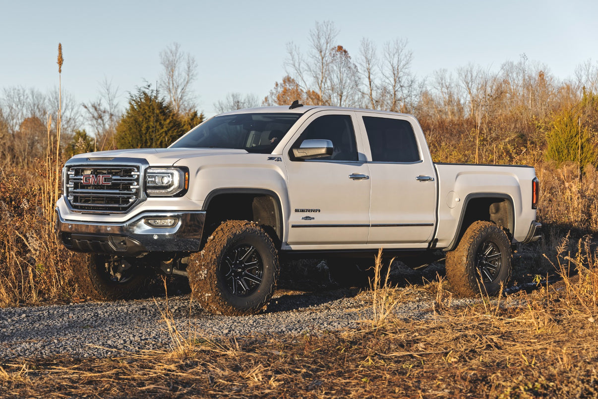 7 Inch Stamped Steel LCA Lift Kit | Forged UCA | Bracket | M1 Struts/M1 | Chevy/GMC 1500 (16-18) | 11640