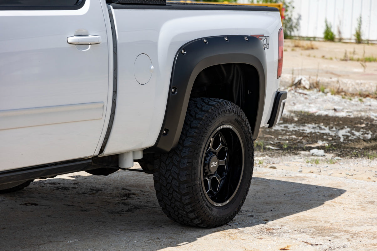 Pocket Fender Flares | 6'7" & 8' Bed | GAN Silver | Chevy Silverado 1500/2500HD/3500HD (07-14) | F-C10714B-GAN