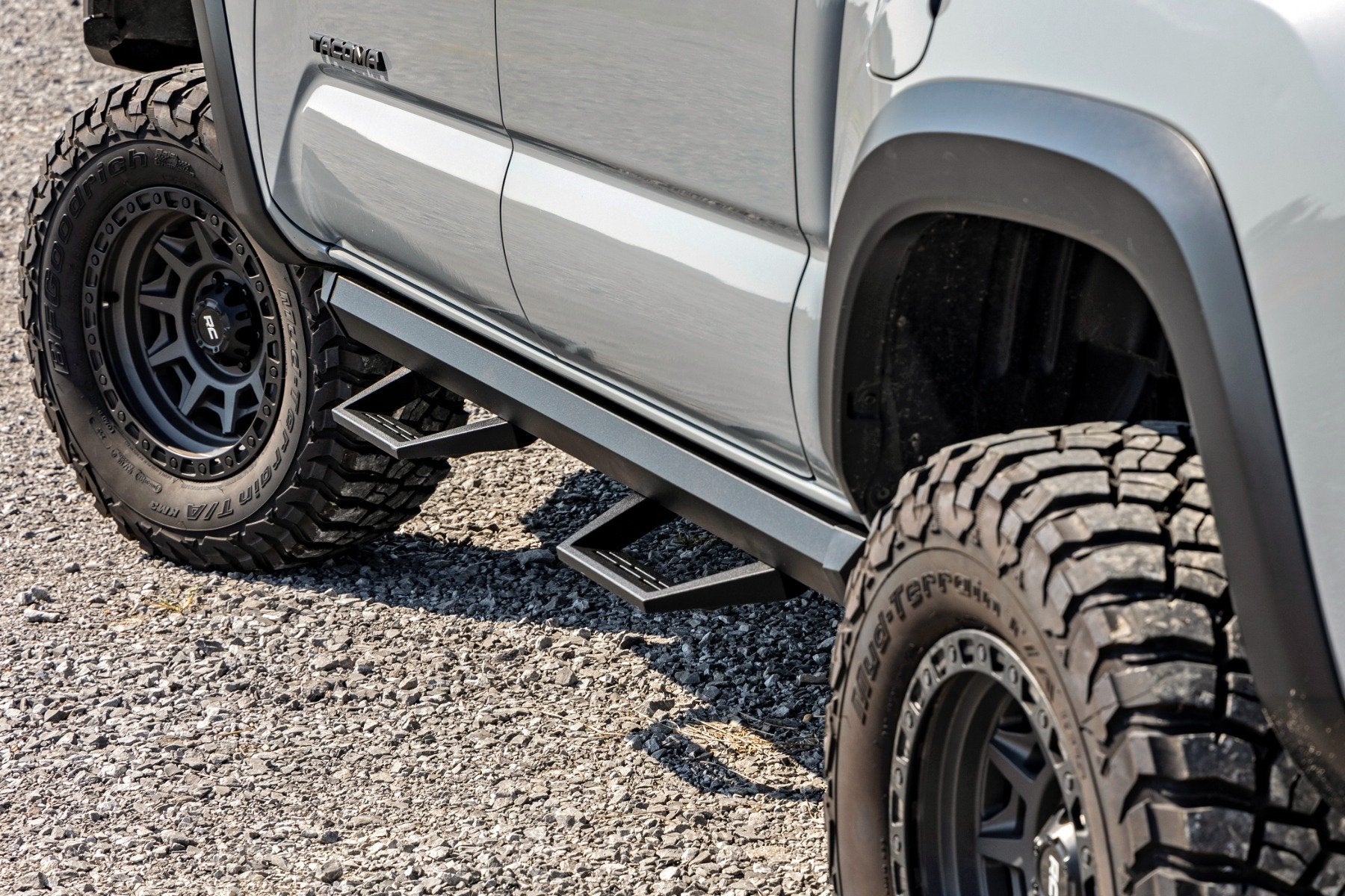 SRL2 Adj Aluminum Step | Double Cab | Toyota Tacoma 2WD/4WD (2005-2023) | 71096