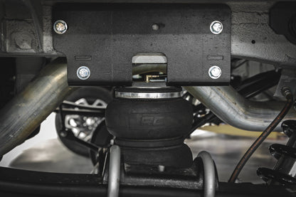 Rough Country | Air Spring Kit | Mercedes-Benz Sprinter 3500 (19-22)/Sprinter 3500XD (19-26)  | 85004