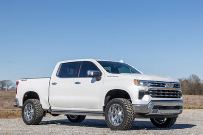 Rough Country | 3.5 Inch Lift Kit | M1 | Rear Mono Leaf | Chevy Silverado 1500 2WD/4WD (25-26) | 28240RED_A