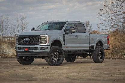 Rough Country | 4.5 Inch Lift Kit | Radius Arm | V2 | Diesel | Ford F-250/F-350 Super Duty (23-26) | 400357