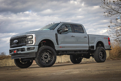 Rough Country | 4.5 Inch Lift Kit | Radius Arm | V2 | Diesel | Ford F-250/F-350 Super Duty (23-26) | 400357