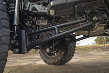 Rough Country | 4.5 Inch Lift Kit | Radius Arm | Diesel | Ford F-250/F-350 Super Duty (23-26) | 400330
