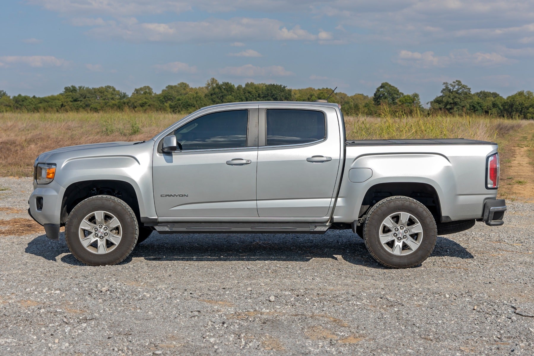 HD2 Aluminum Running Boards | Crew Cab | Chevy/GMC Canyon/Colorado (15-25) | SRB151977A