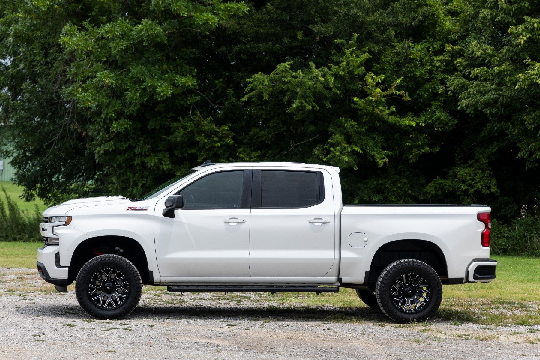 Hood Scoop | GAZ Summit White | Chevy Silverado 1500 2WD/4WD (2019-2025 & Classic) | HS10010-GAZ