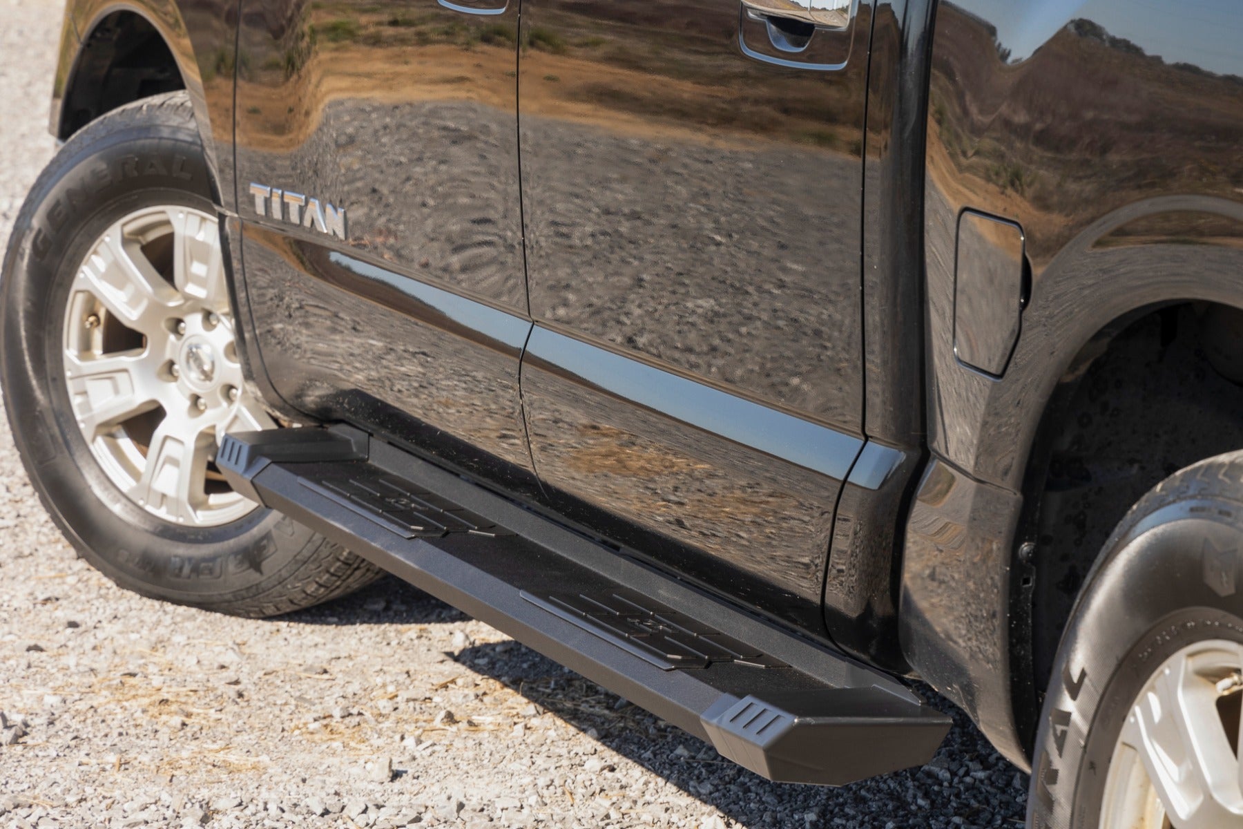 HD2 Aluminum Running Boards | Crew Cab | Nissan Titan 2WD/4WD (2004-2024) | SRB041785A