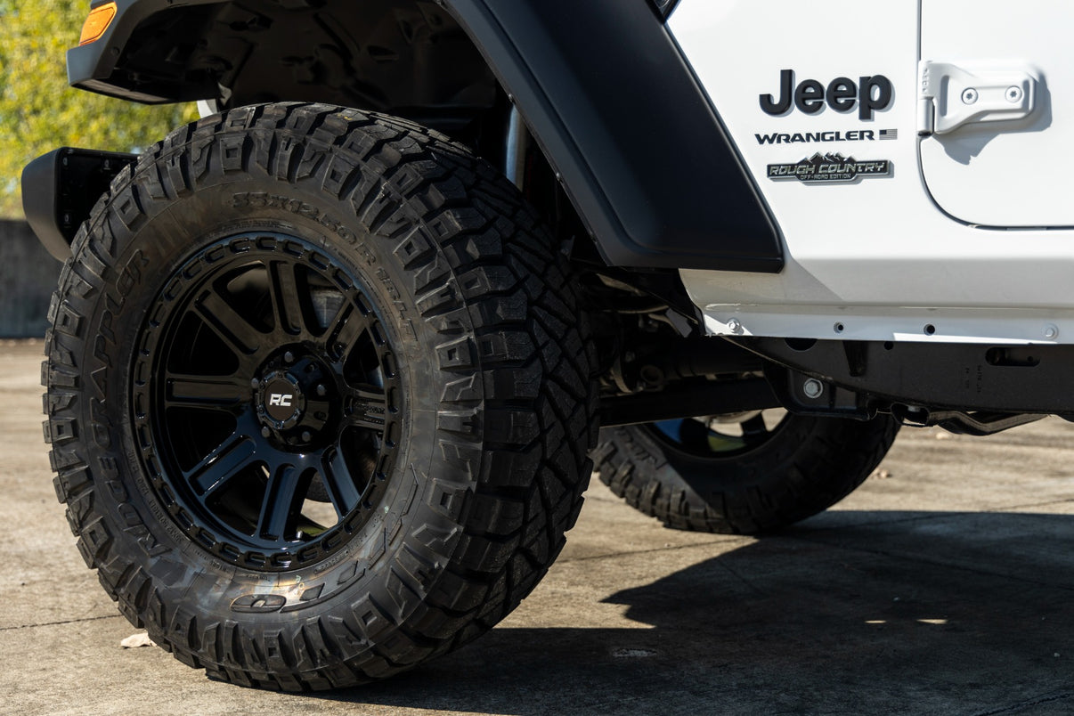 Rough Country 84 Series Wheel | Gloss Black | 18x8.5 | 5x5 | +0mm | 84180918