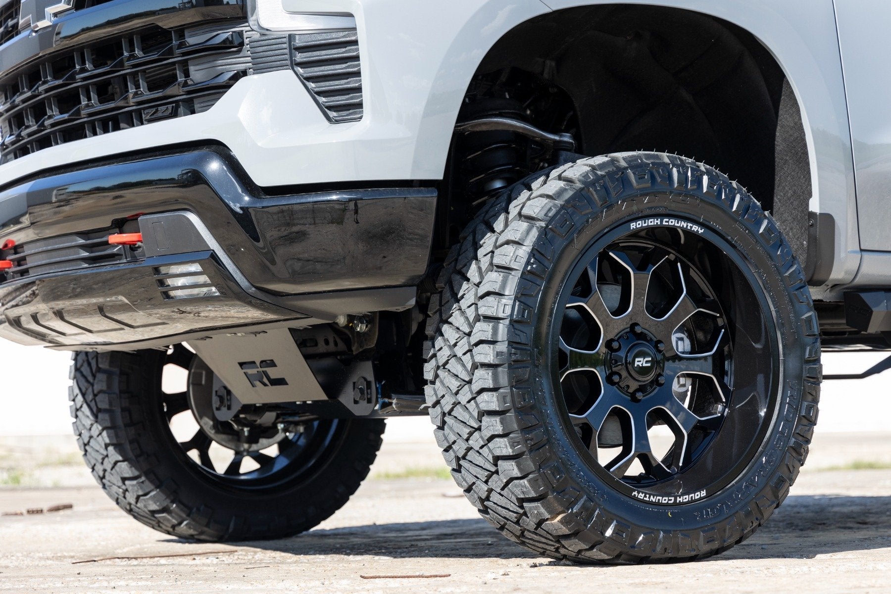 Rough Country 96 Series Wheel | One-Piece | Gloss Black | 22x10 | 6x5.5 | -19mm | 96221012