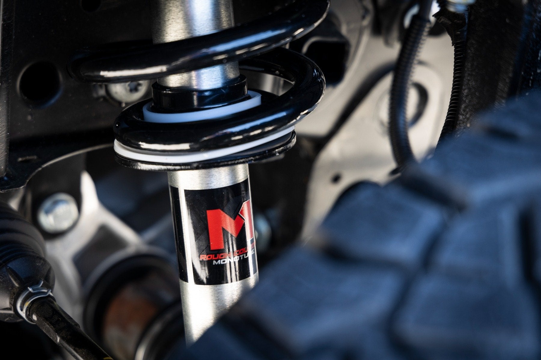 6 Inch Lift Kit | M1 Struts/M1 | Chevy Silverado 1500 4WD (2019-2024 & Classic) | 21740
