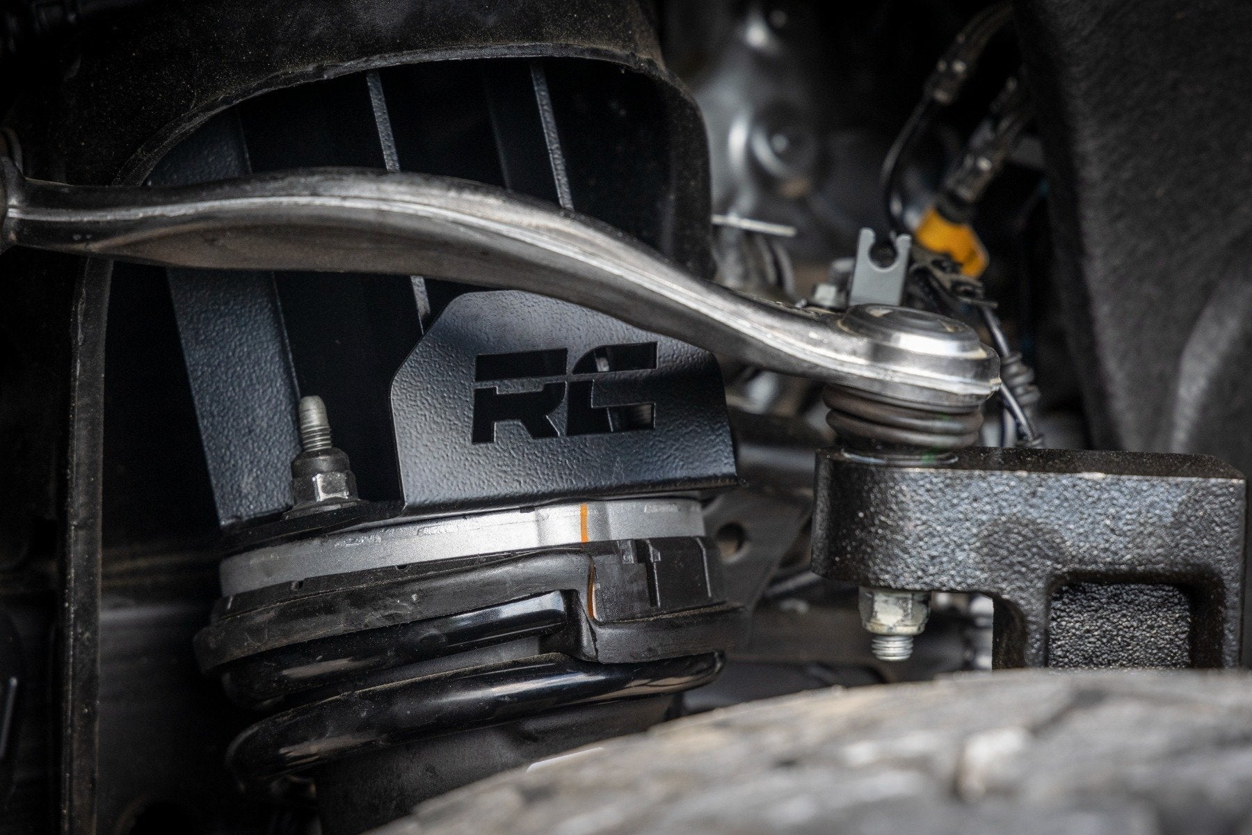 6 Inch Lift Kit | Adaptive Ride Control | Chevy/GMC Sierra 1500 (19-24)/Silverado 1500 (21-24)  | 29900