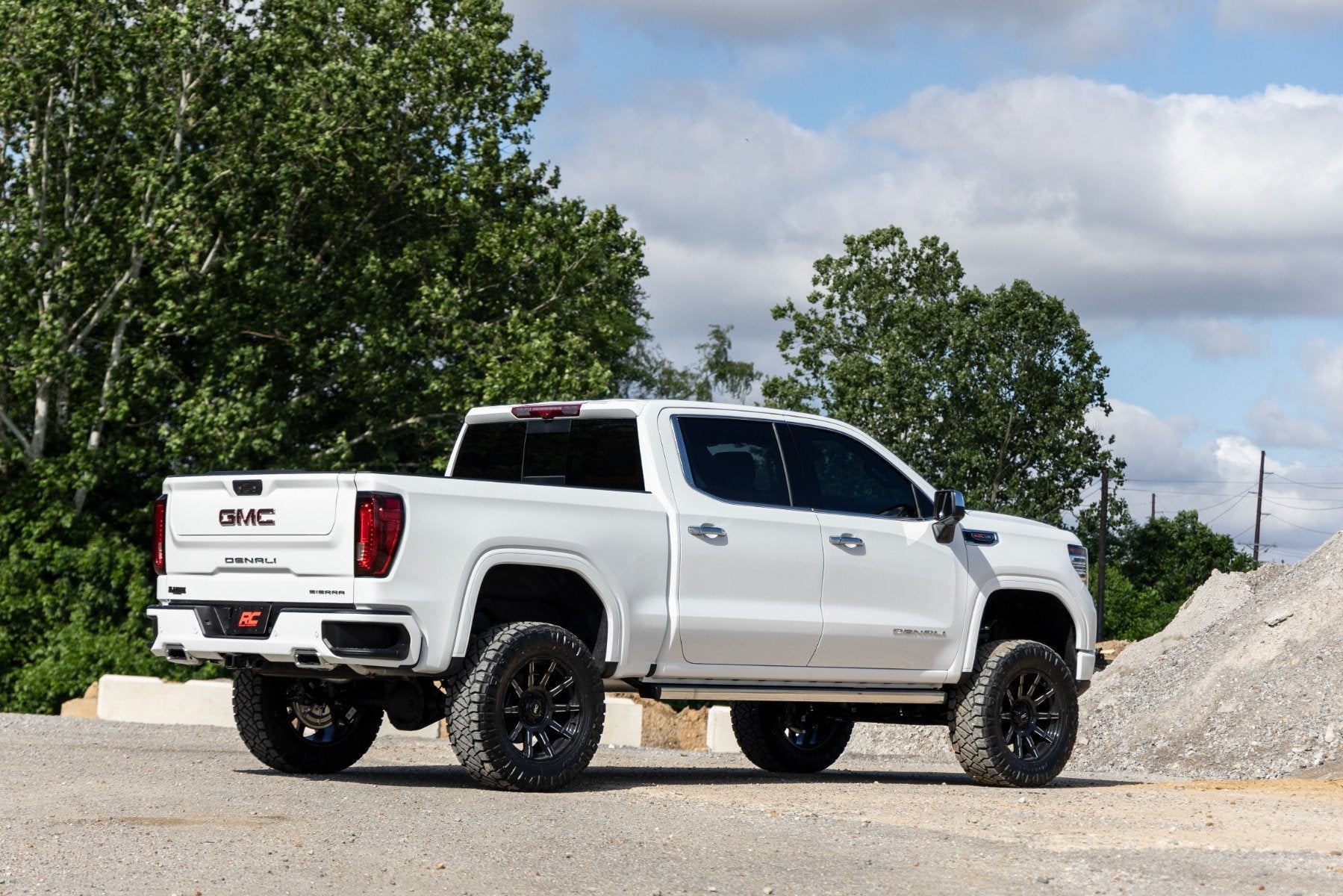6 Inch Lift Kit | Adaptive Ride Control | Chevy/GMC 1500 (2025) | 110100