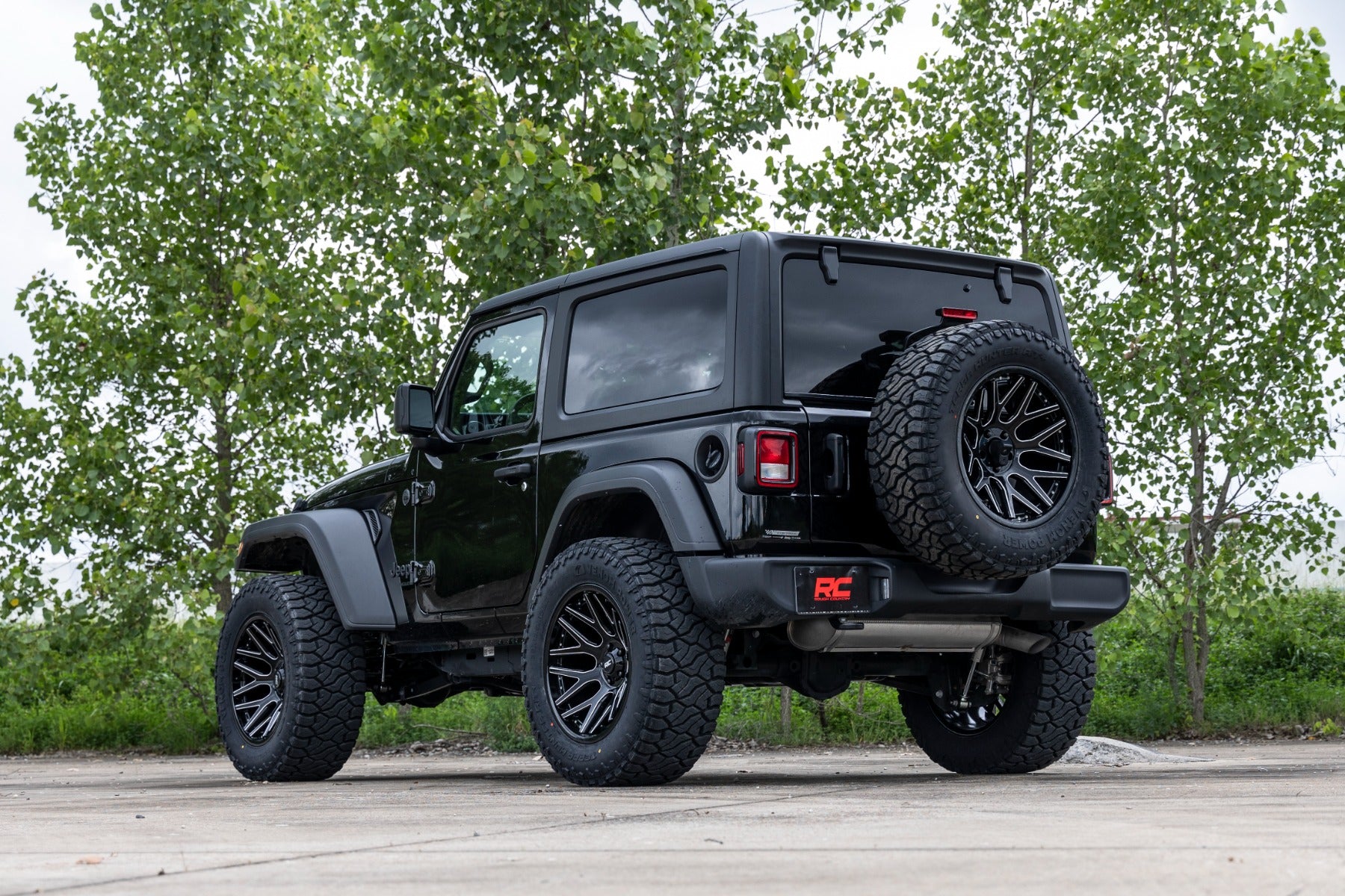 Rough Country 95 Series Wheel | Machined One-Piece | Gloss Black | 20x10 | 5x5 | -19mm | 95201018M
