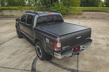 Rough Country | Hard Roll Up Bed Cover | 5' Bed | Toyota Tacoma 2WD/4WD (2005-2015) | 50415500