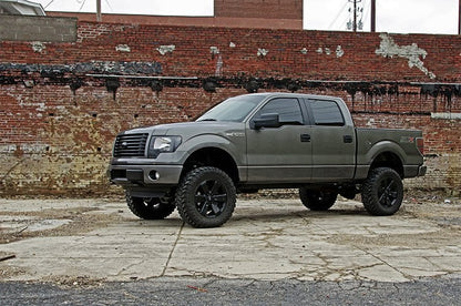 Rough Country | 6 Inch Lift Kit | M1 Struts/M1 | Ford F-150 4WD (2011-2013) | 57541