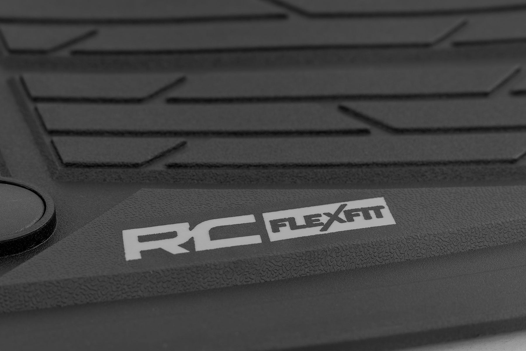 Flex-Fit Floor Mats | Front | Bucket | Chevy/GMC 1500/2500HD/3500HD (19-25 & Classic) | FF-2161