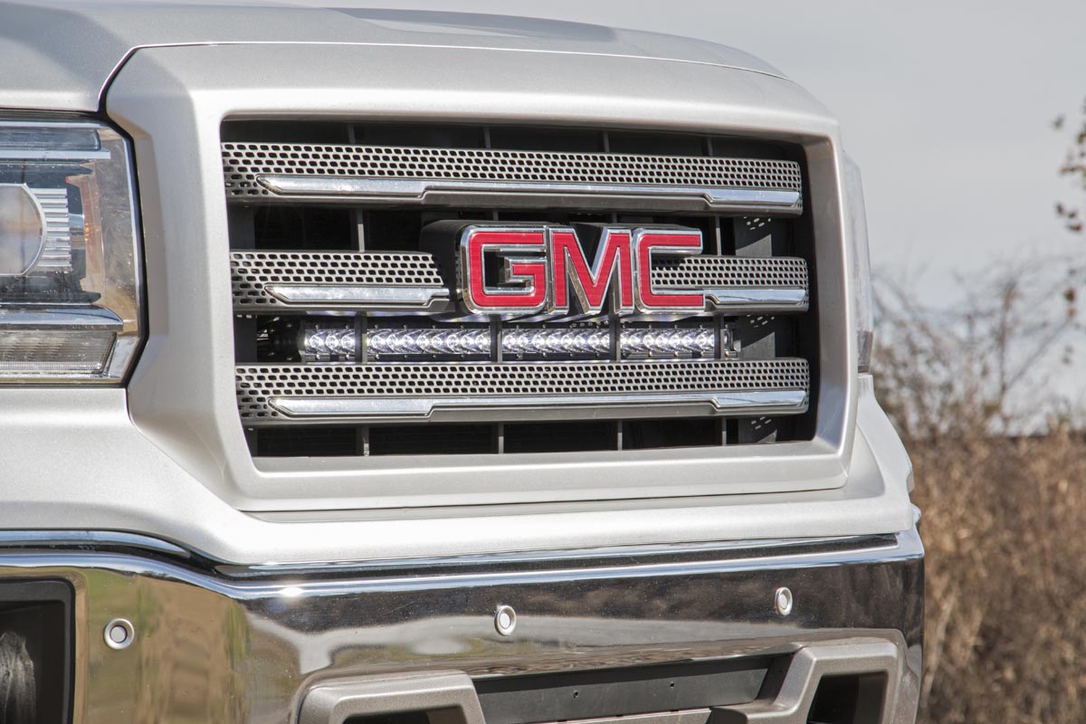 LED Light Kit | Behind Grille Mount | 30" Chrome Single Row | Chevy/GMC 1500 (14-18 & Classic) | 70625