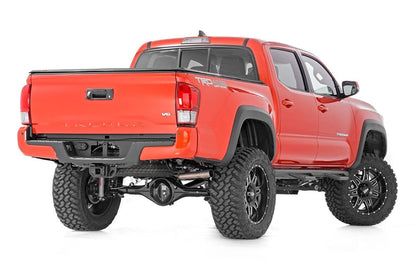 Rough Country | Soft Tri-Fold Bed Cover | 5' Bed | Dbl Cab | Toyota Tacoma 2WD/4WD (16-23) | 41716501A