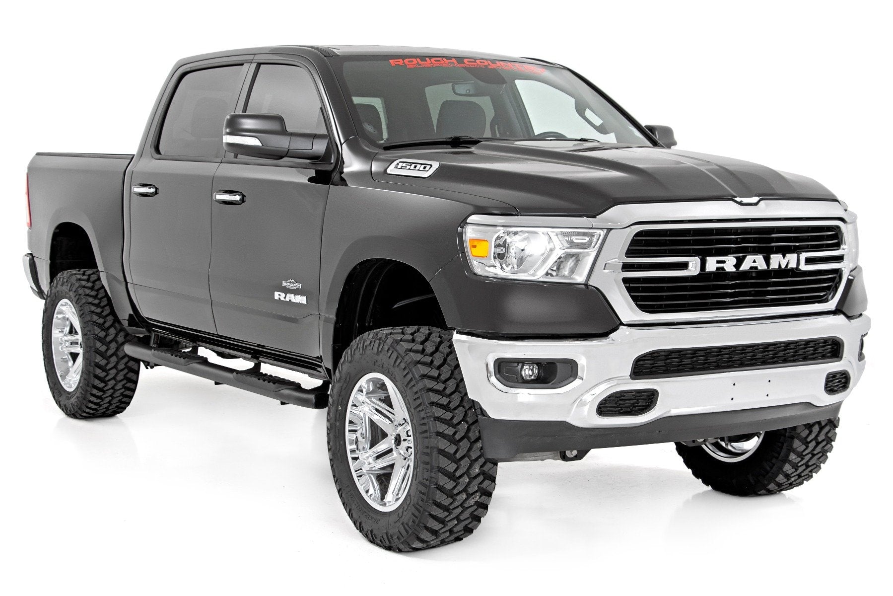 Oval Nerf Step | Crew Cab | Black | Ram 1500 (19-25)/1500 TRX (21-24)  | 21004