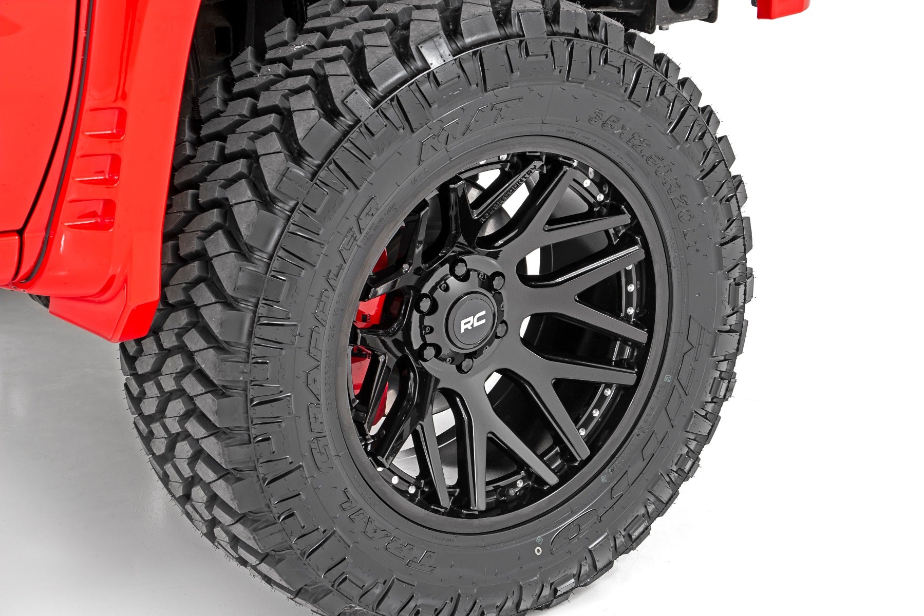 Rough Country 95 Series Wheel | One-Piece | Gloss Black | 22x10 | 6x135 | -19mm | 95221017