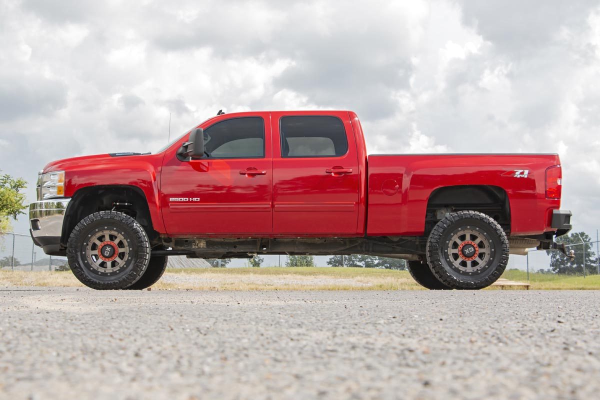 Vertex 2.5 Adjustable Front Shocks | 3-5" | Chevy/GMC 2500HD/3500HD (11-19) | 689011
