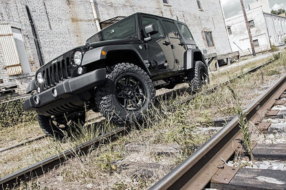 Rough Country | 2.5 Inch Lift Kit | Coils | M1R | Jeep Wrangler Unlimited 2WD/4WD (2007-2018) | 67944