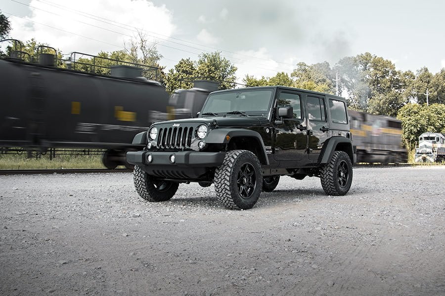 2.5 Inch Lift Kit | Jeep Wrangler Unlimited 2WD/4WD (2007-2018) | 901
