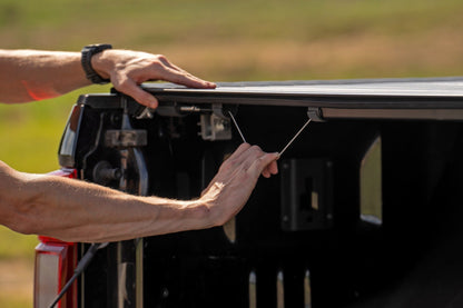 Rough Country | Hard Roll Up Bed Cover | 6'10" Bed | Ford F-250/F-350 Super Duty (17-26) | 50517650