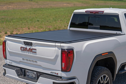 Rough Country | Hard Roll Up Bed Cover | 6'9" Bed | Chevy/GMC  Silverado/Sierra 2500HD/3500HD (20-26) | 50120651