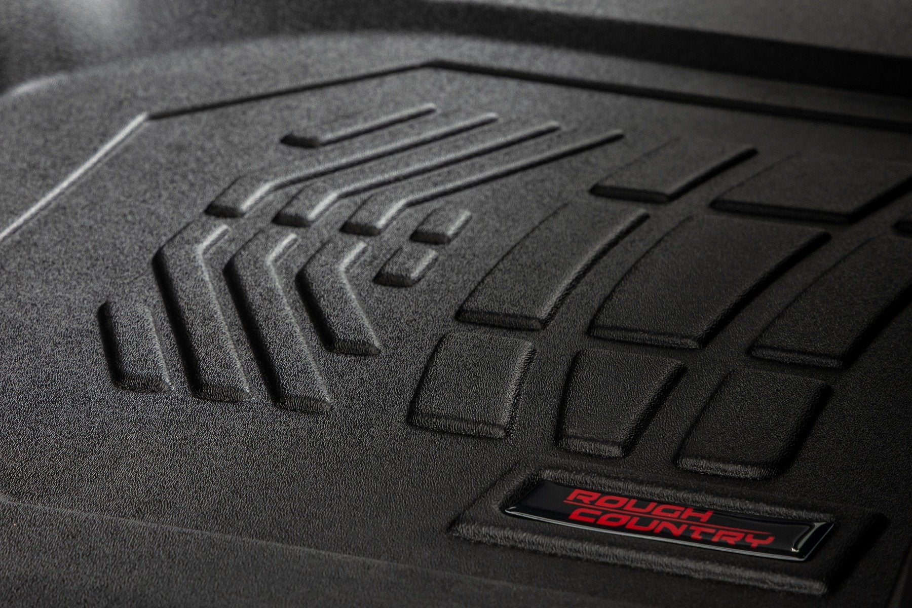 Sure-Fit Floor Mats | FR & RR | FR Over Hump | Crew | Chevy/GMC 1500/2500HD/3500HD (19-25) | SM21613