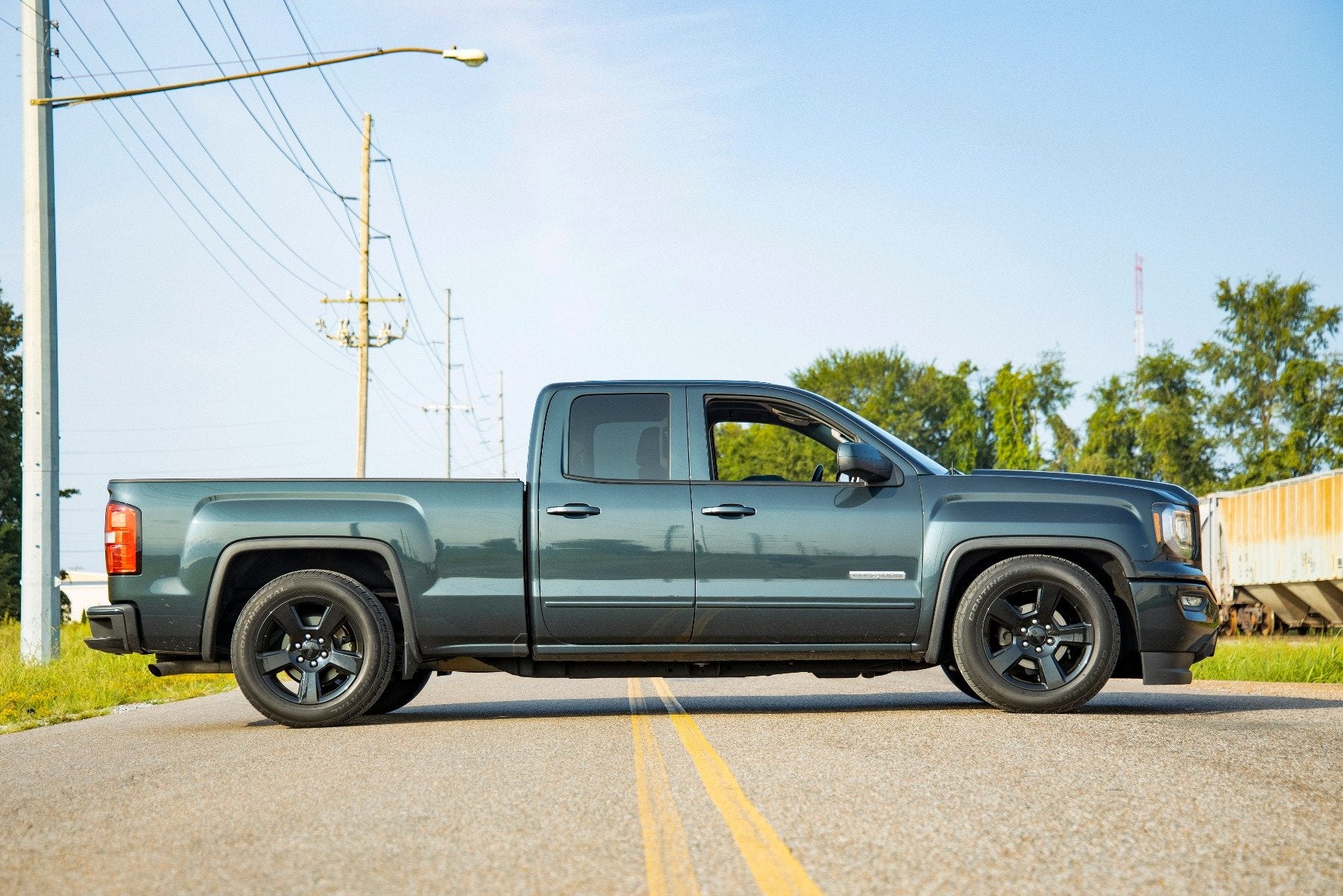 2 Inch Lowering Kit | 4 Inch Rear Lowering | M1 | Chevy/GMC 1500 4WD (14-18) | 71640