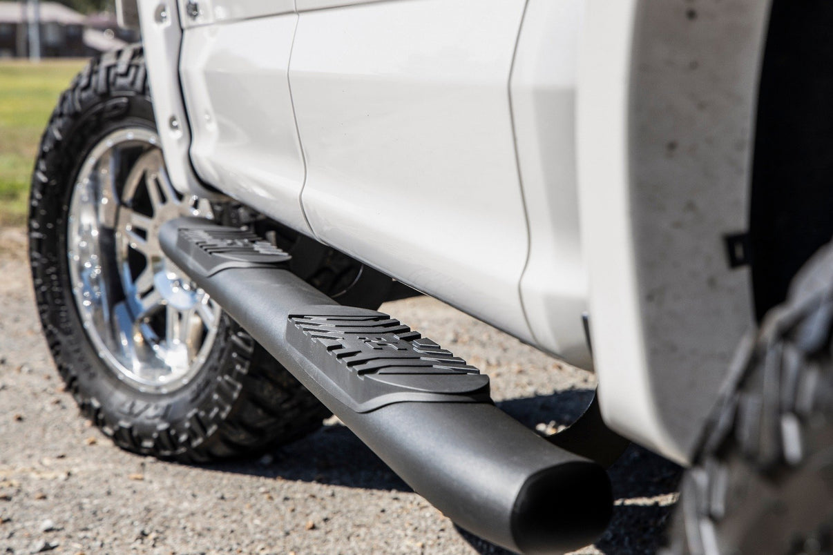 Oval Nerf Step | Crew Cab | Black | Ford F-150/Lightning/F-250/F-350/Raptor (15-25) | 21005