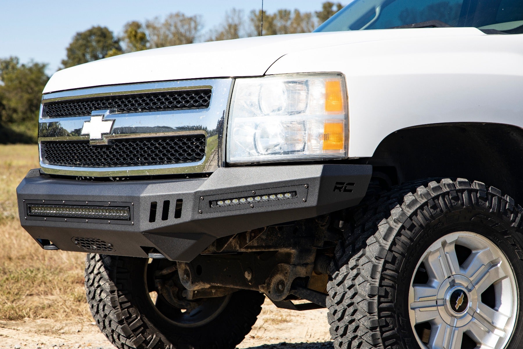 Front High Clearance Bumper | BLK LEDs | Chevy Silverado 1500 2WD/4WD (07-13) | 10911