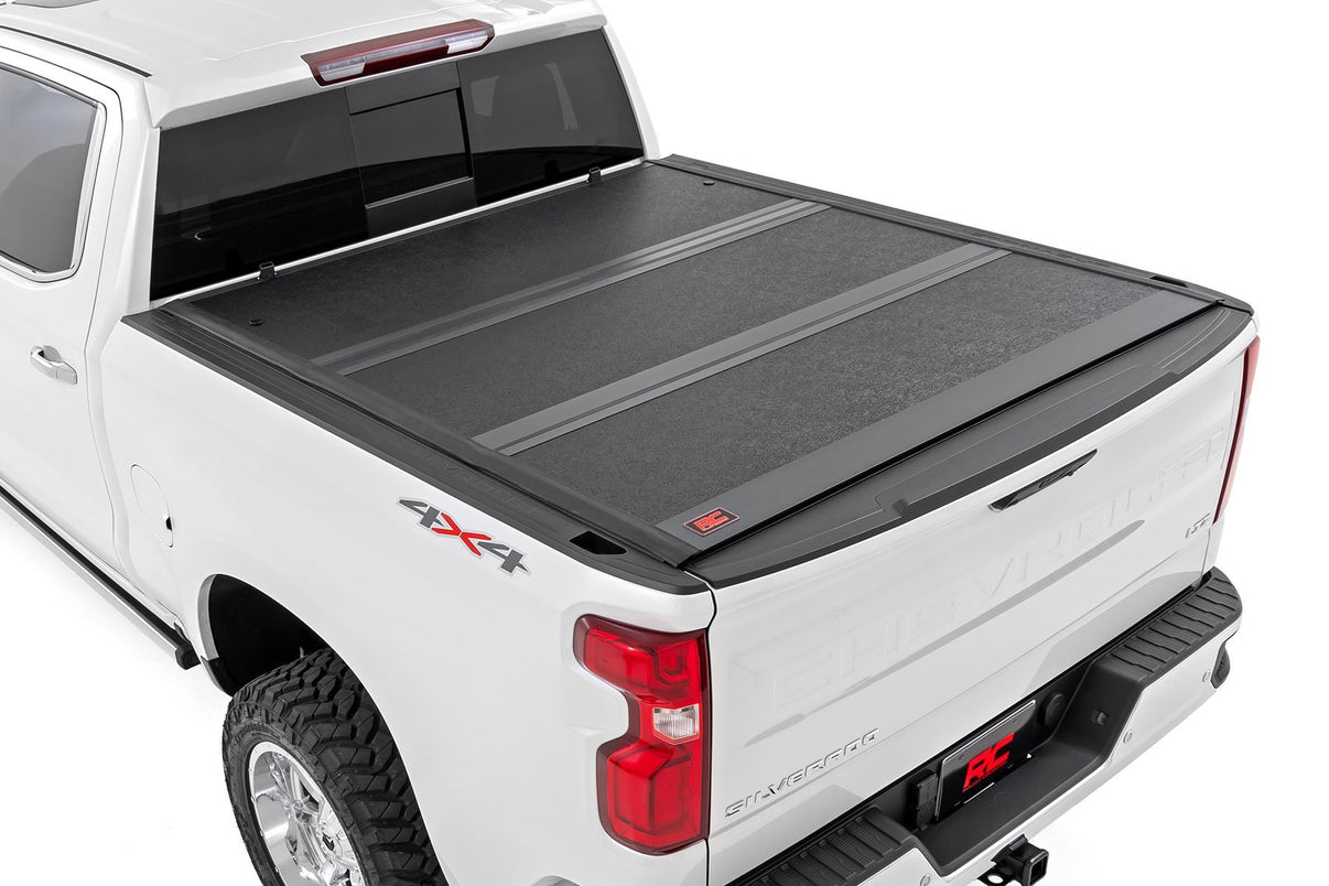 Hard Low Profile Bed Cover | 6'9" Bed | Rail Caps | Chevy/GMC 2500HD/3500HD (20-25) | 47120651B
