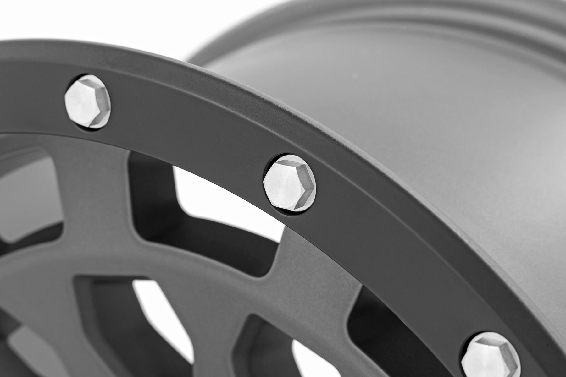 Rough Country 87 Series Wheel | Simulated Beadlock | Gray/Black | 17x8.5 | 6x5.5 | +0mm | 87170912G