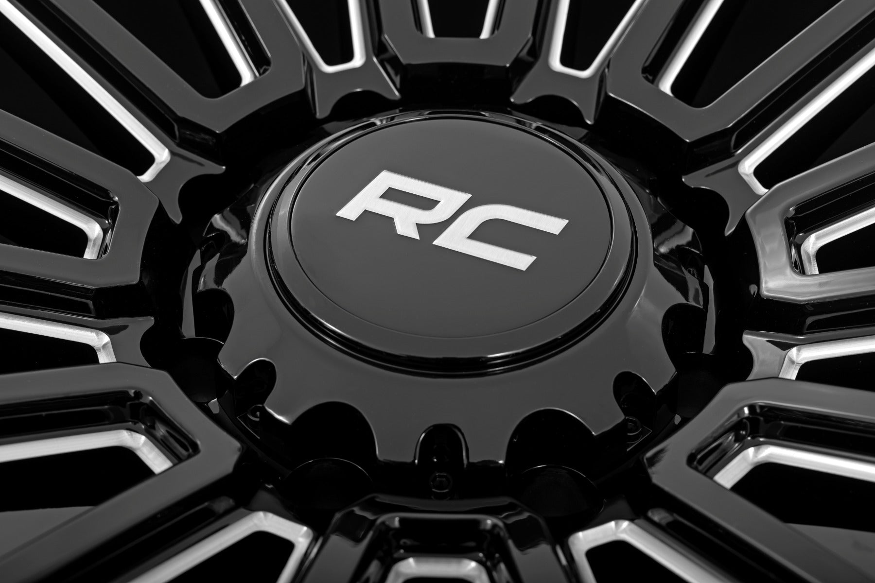 Rough Country 97 Series Wheel | One-Piece | Gloss Black | 22x10 | 6x5.5 | -25mm | 97221012