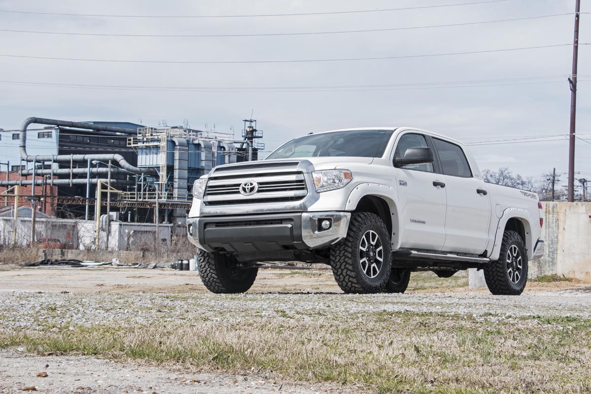 2.5-3 Inch Leveling Kit | Toyota Tundra 2WD/4WD (2007-2021) | 870