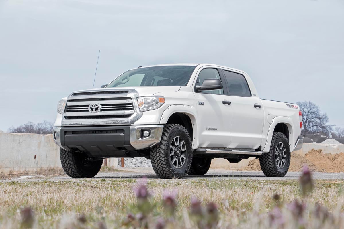 2.5-3 Inch Leveling Kit | Toyota Tundra 2WD/4WD (2007-2021) | 870