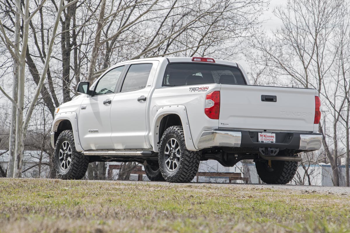 2.5-3 Inch Leveling Kit | Toyota Tundra 2WD/4WD (2007-2021) | 870