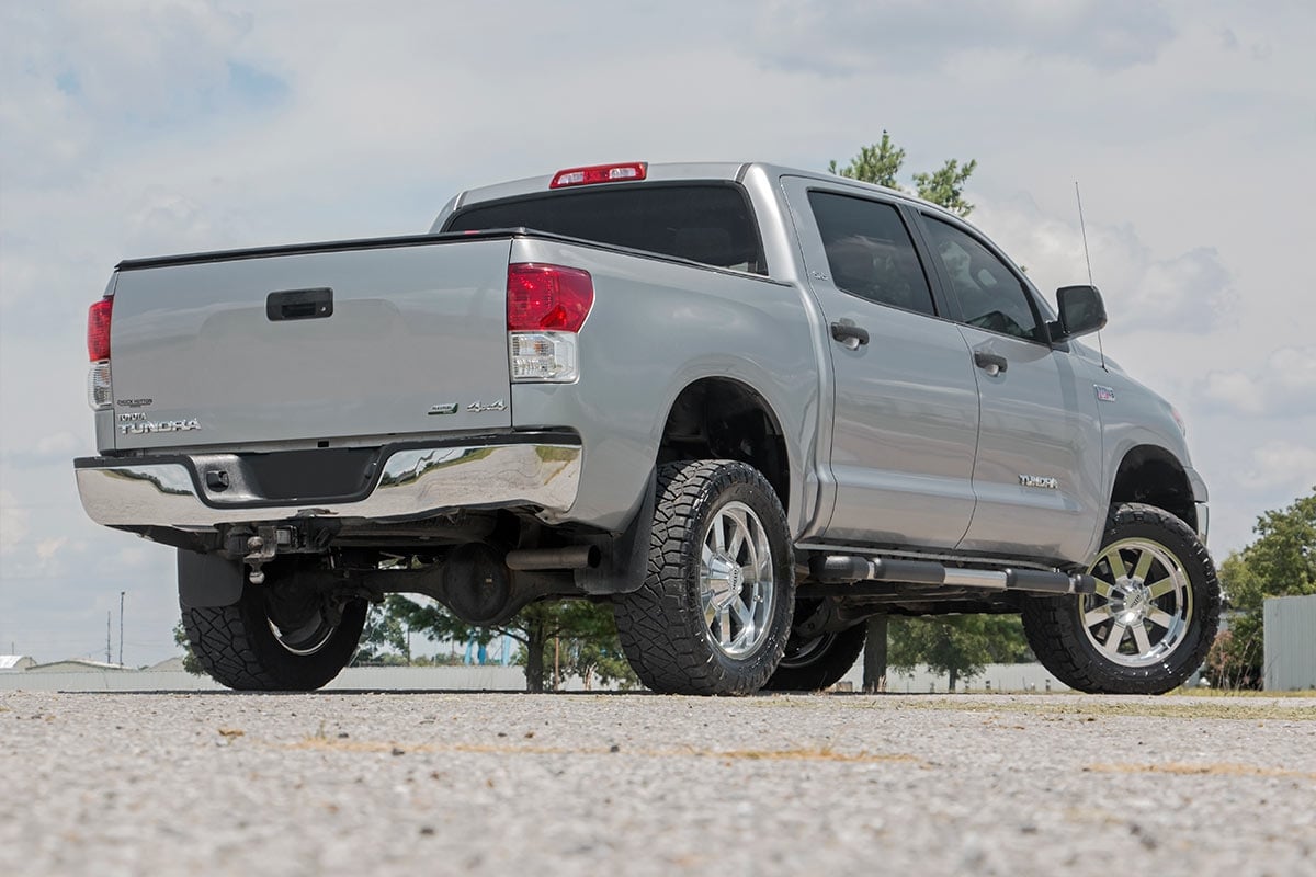 3.5 Inch Lift Kit | Vertex | Toyota Tundra 4WD (2007-2021) | 76850RED